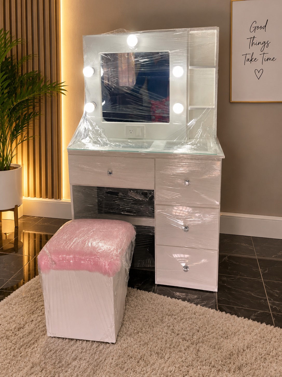 Coqueta Vanity Mediana 135cm alto y 4 gavetas
